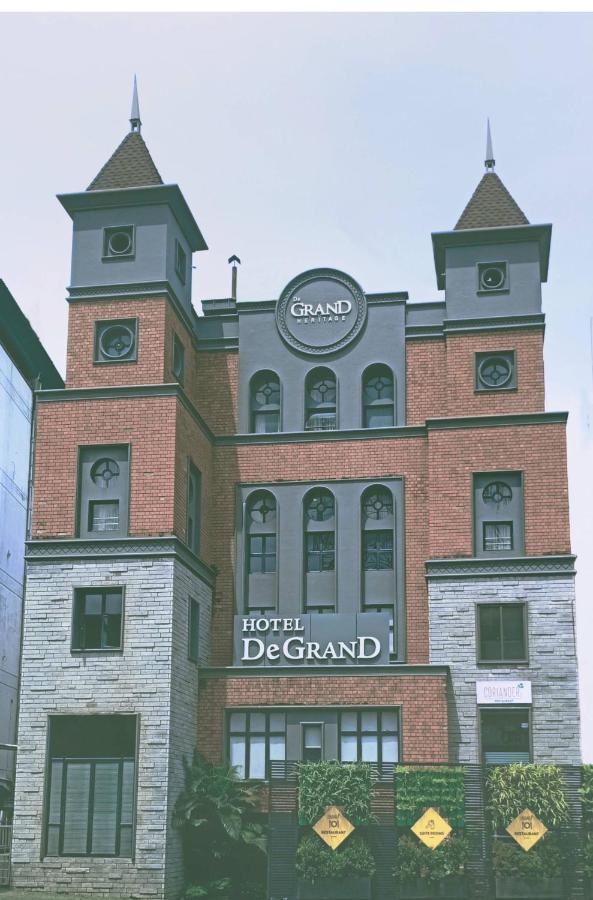 Hotel De Grand Кожикод Екстериор снимка