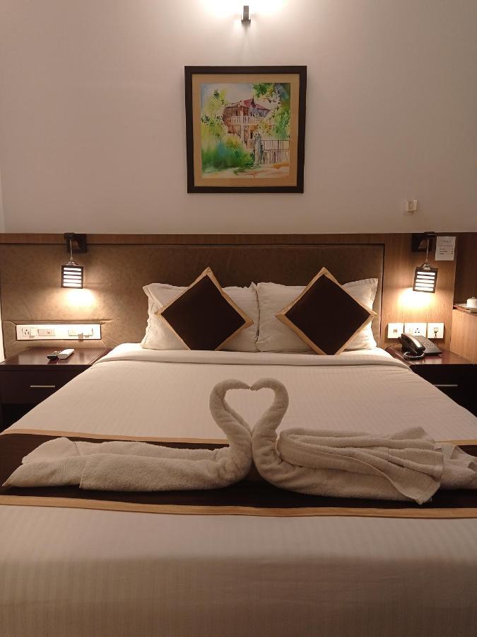 Hotel De Grand Кожикод Екстериор снимка